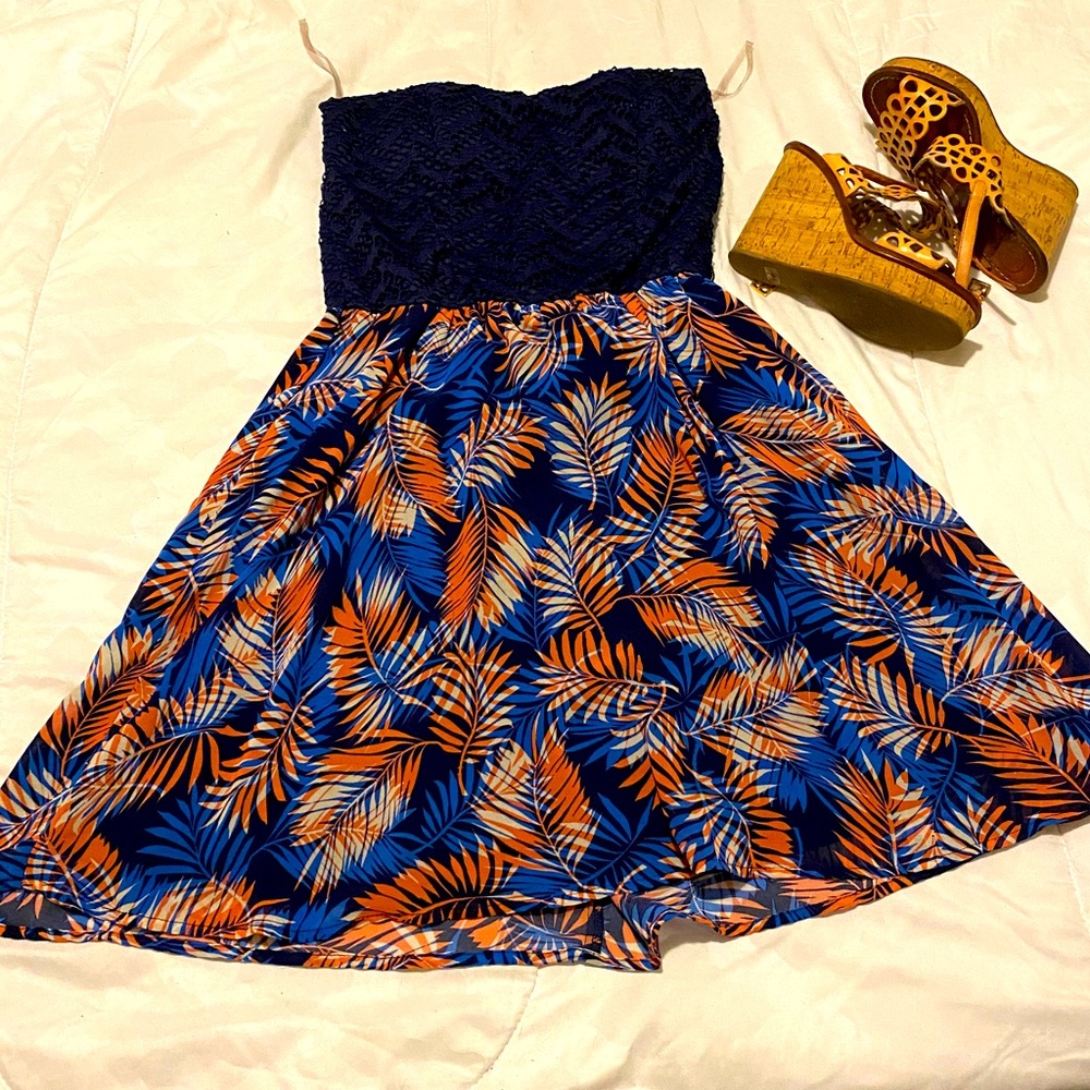 Junior Medium Liberty Love strapless dress